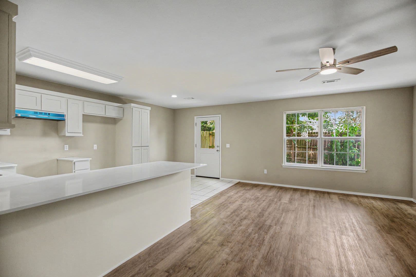 Farmington House: 179 Plover Cove