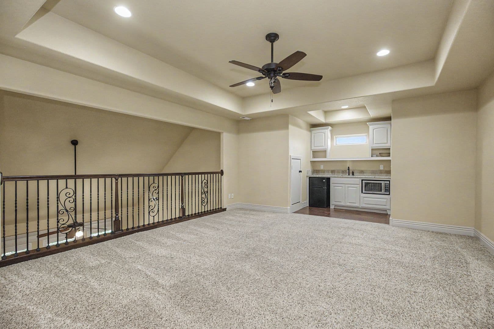 Rogers House: 6600 Willowridge Lane