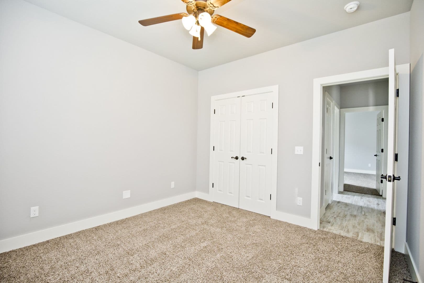 Pea Ridge House: 114 Alder Street