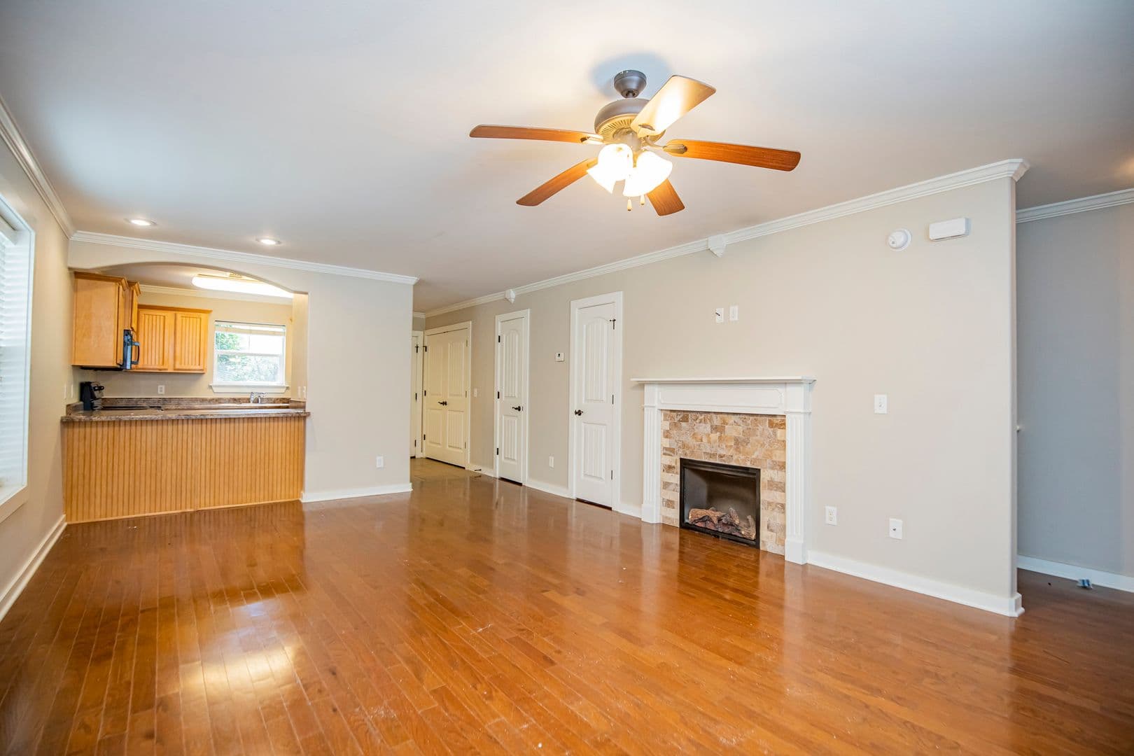 Springdale House: 2011 Karrington Ridge Unit E