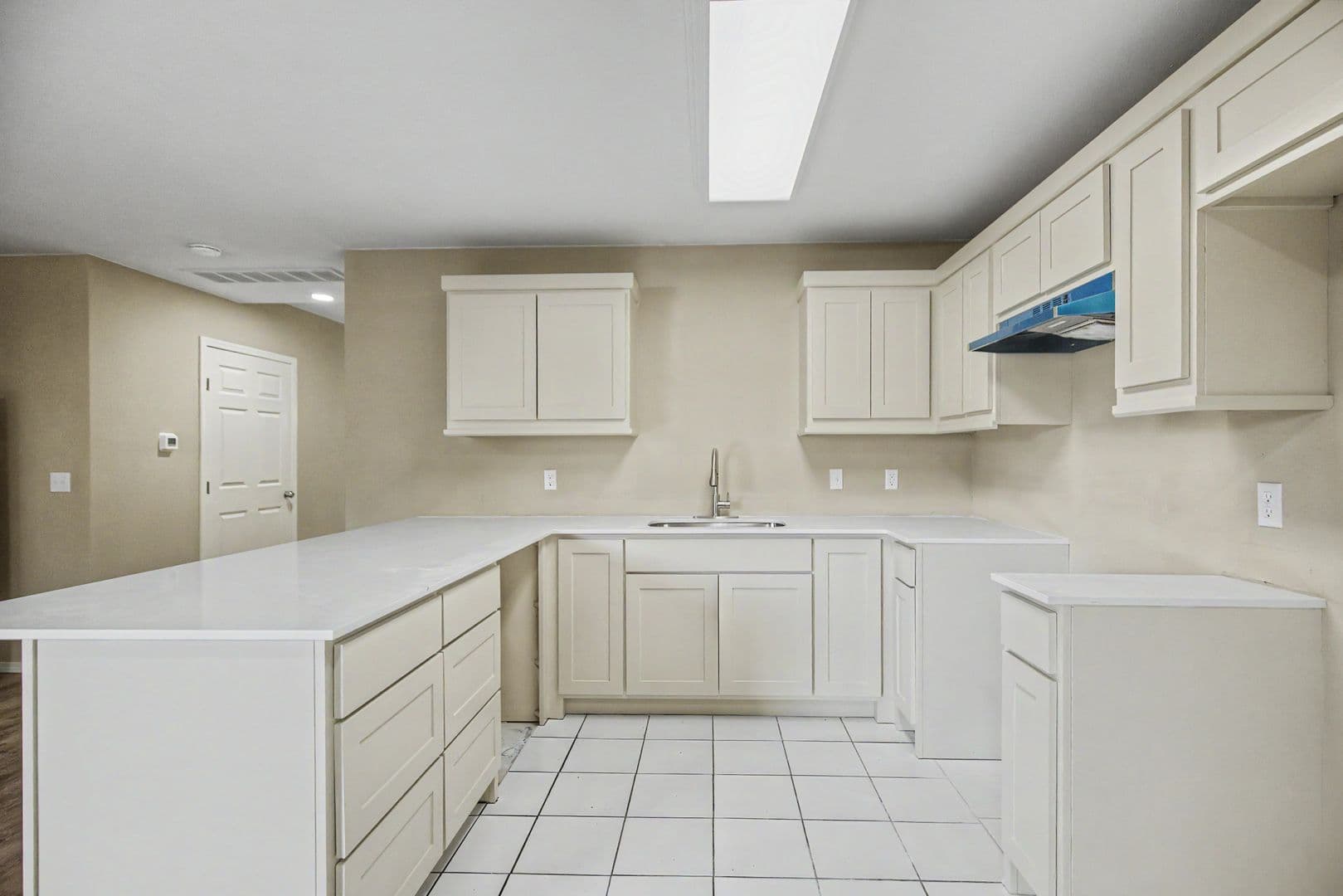 Farmington House: 179 Plover Cove