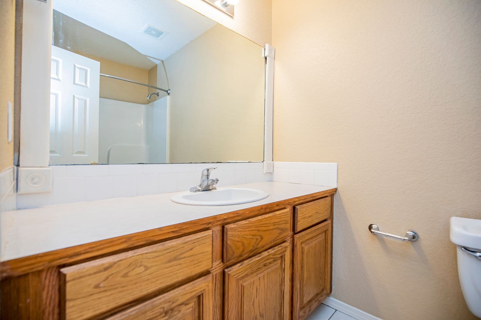 Bentonville House: 809 Jon Drive