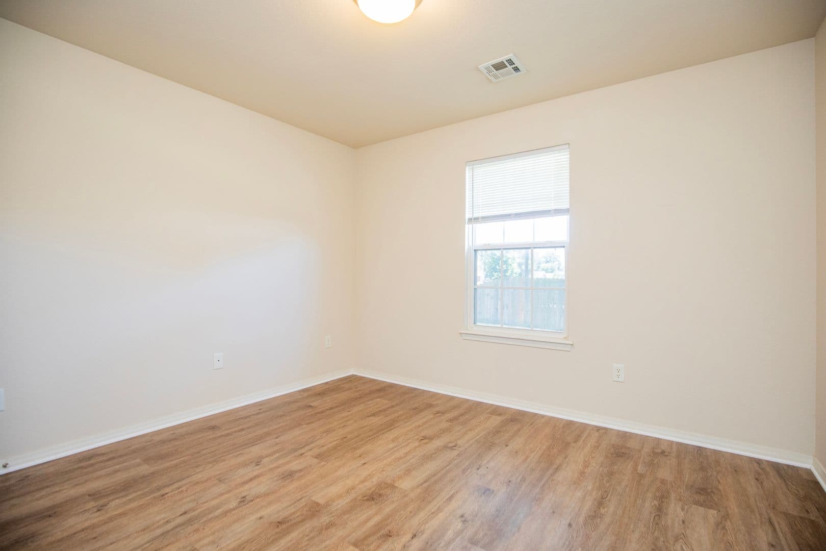 Centerton House: 610 Maplewood Drive