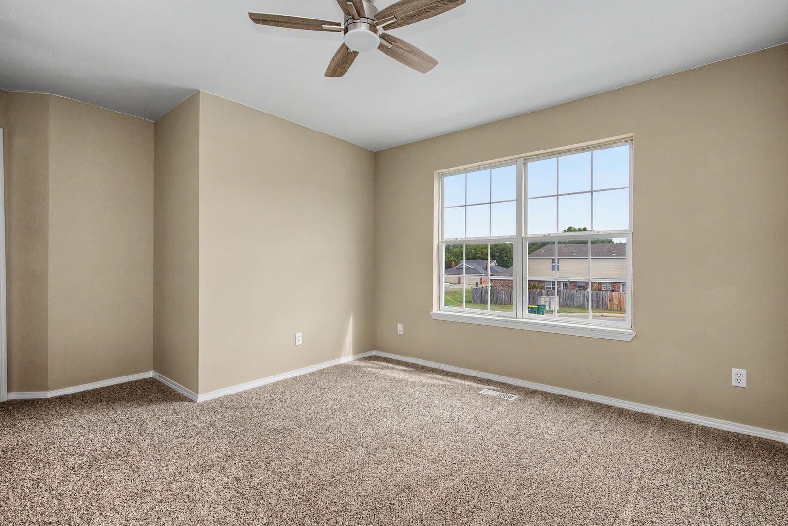 Farmington House: 179 Plover Cove