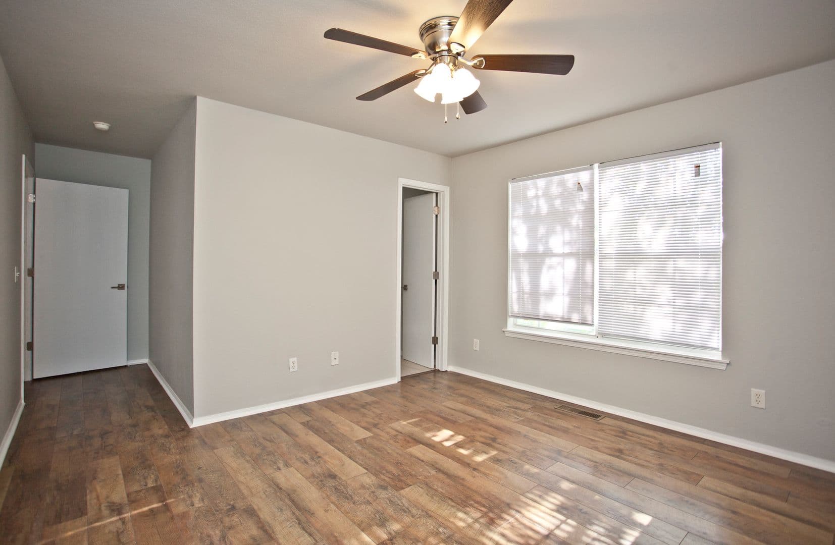 Bentonville Apartment: 506 SW C St