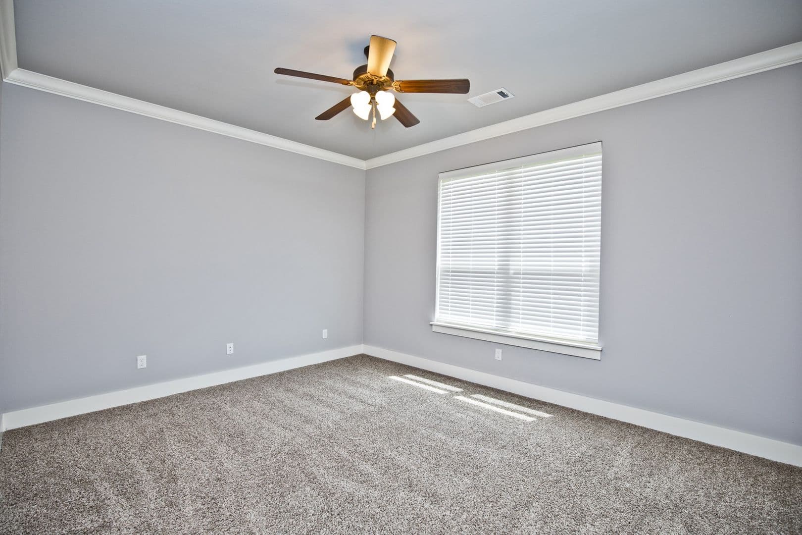 Pea Ridge House: 114 Alder Street