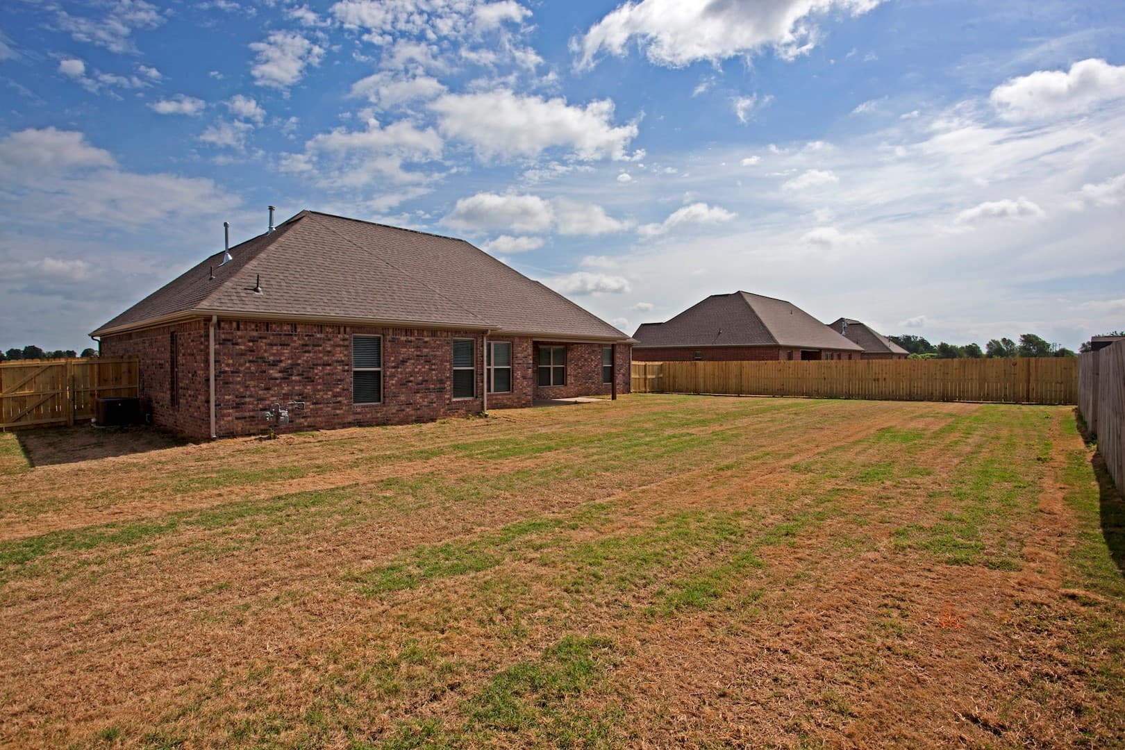 Pea Ridge House: 1003 Taylor Lane