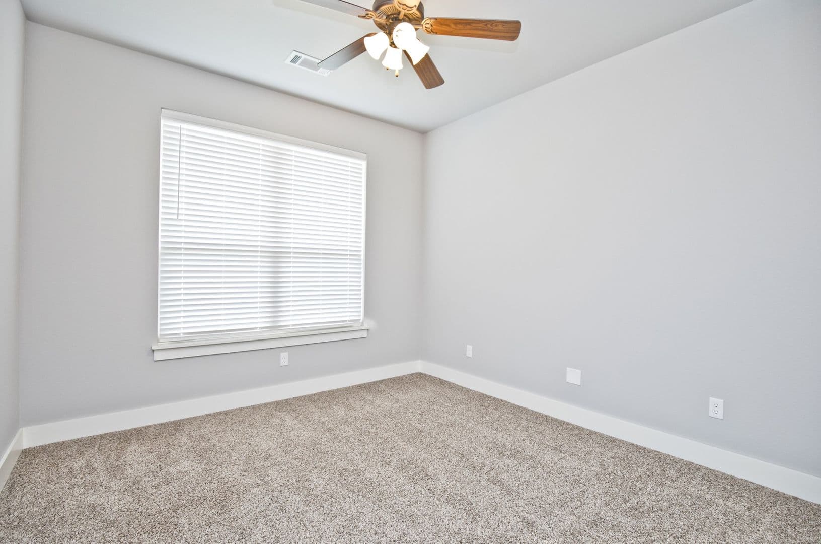 Pea Ridge House: 114 Alder Street