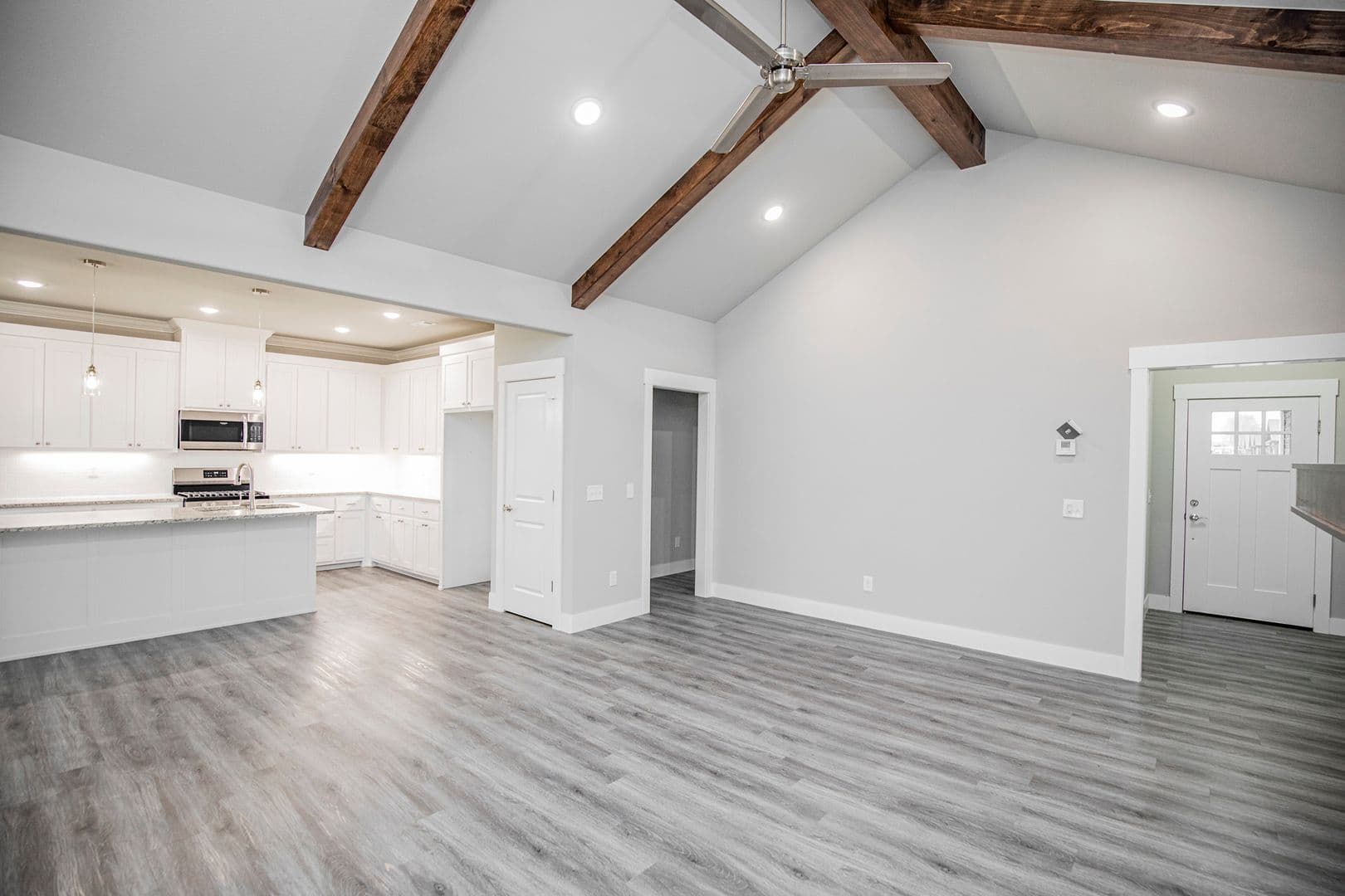 Pea Ridge House: 1900 Seay Circle