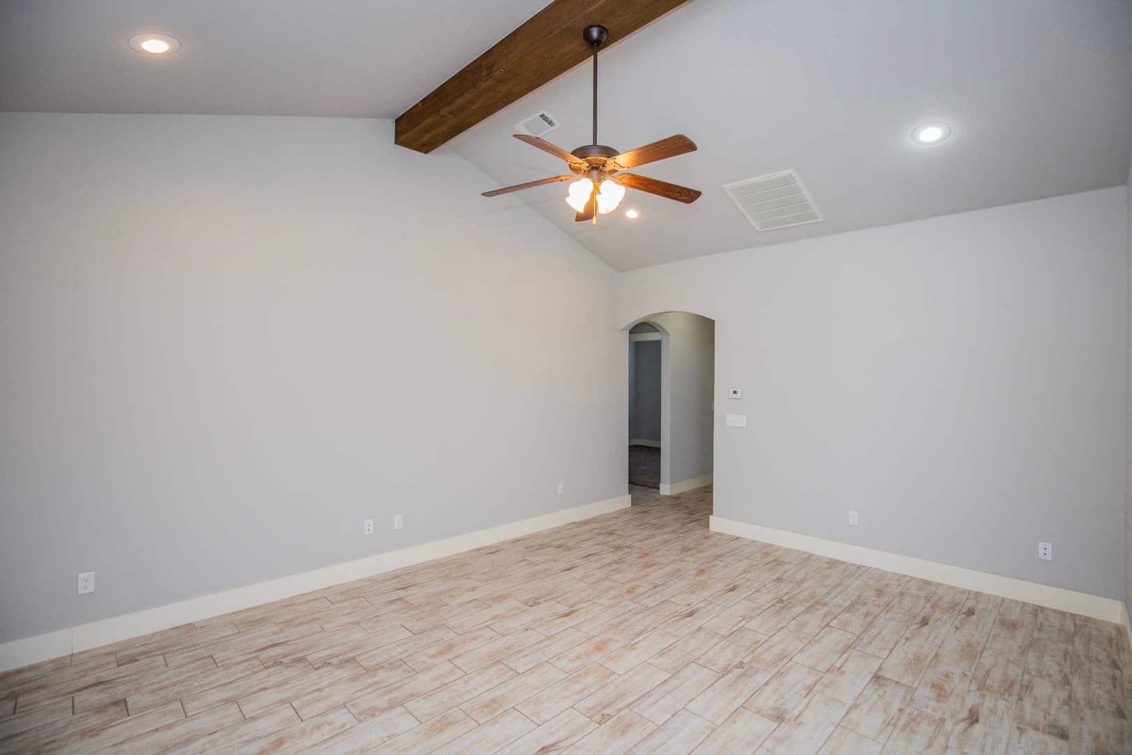 Pea Ridge House: 116 Alder Street