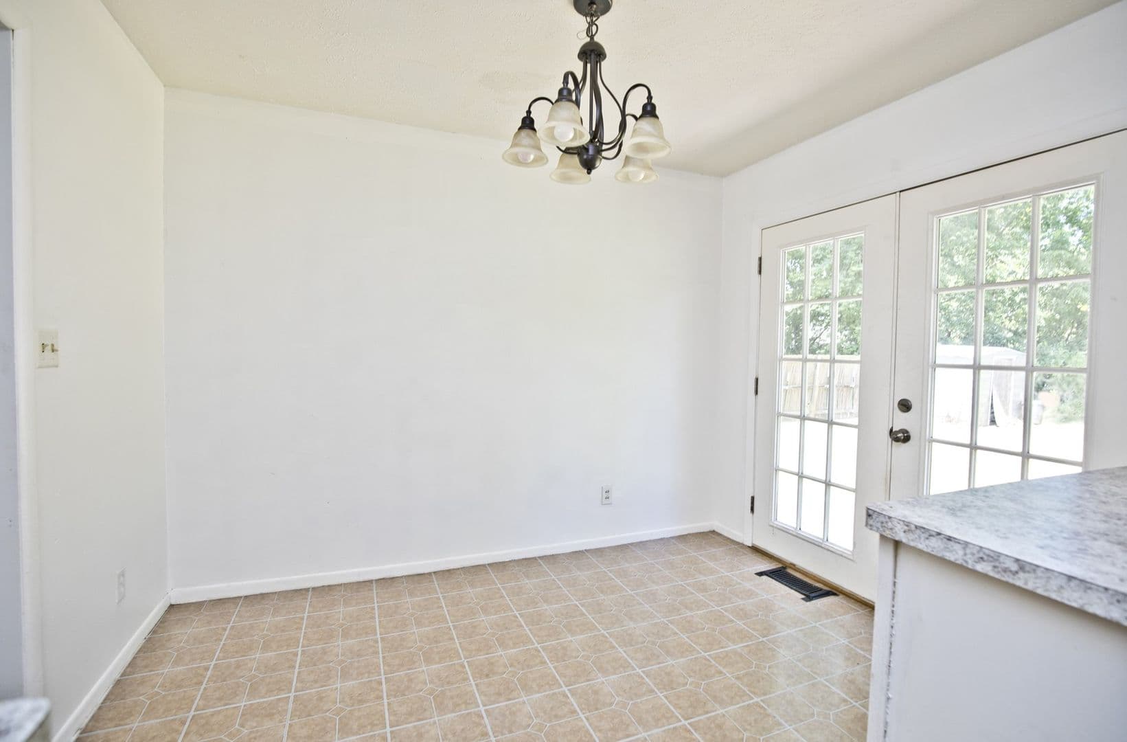 Bentonville House: 304 NW 4th Street