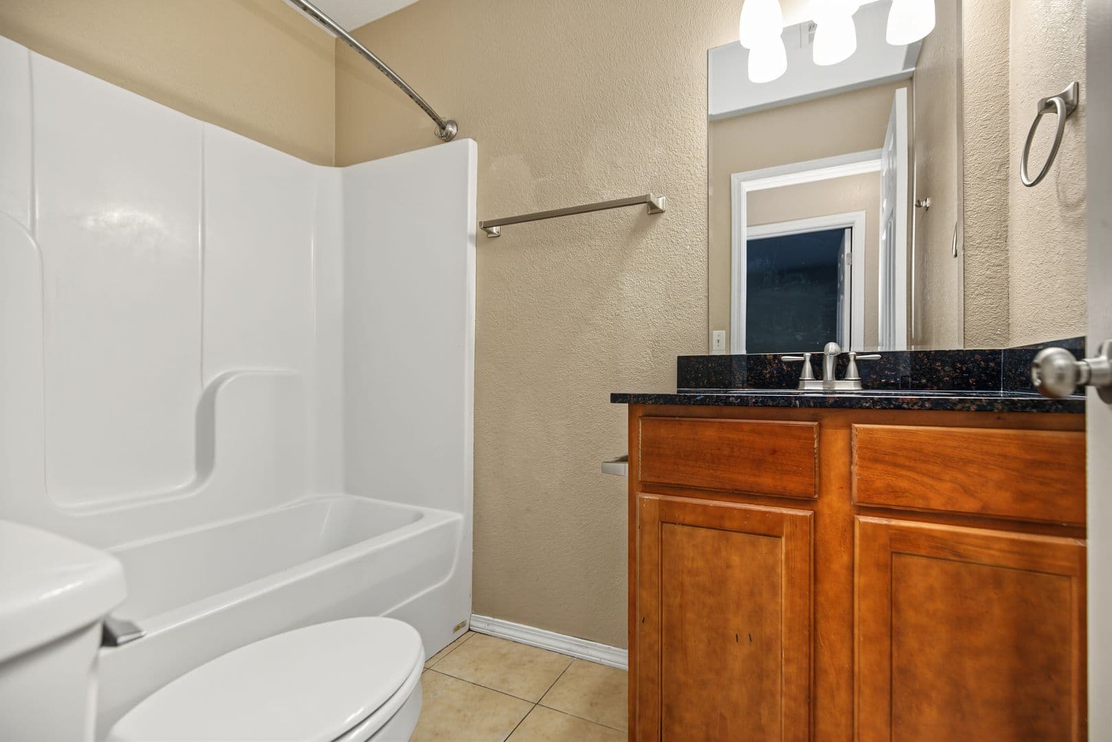 Springdale House: 910-B N Crutcher