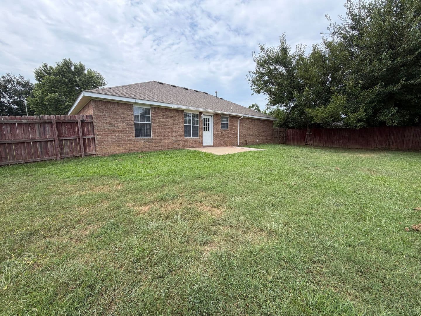 Centerton House: 550 Walker Street