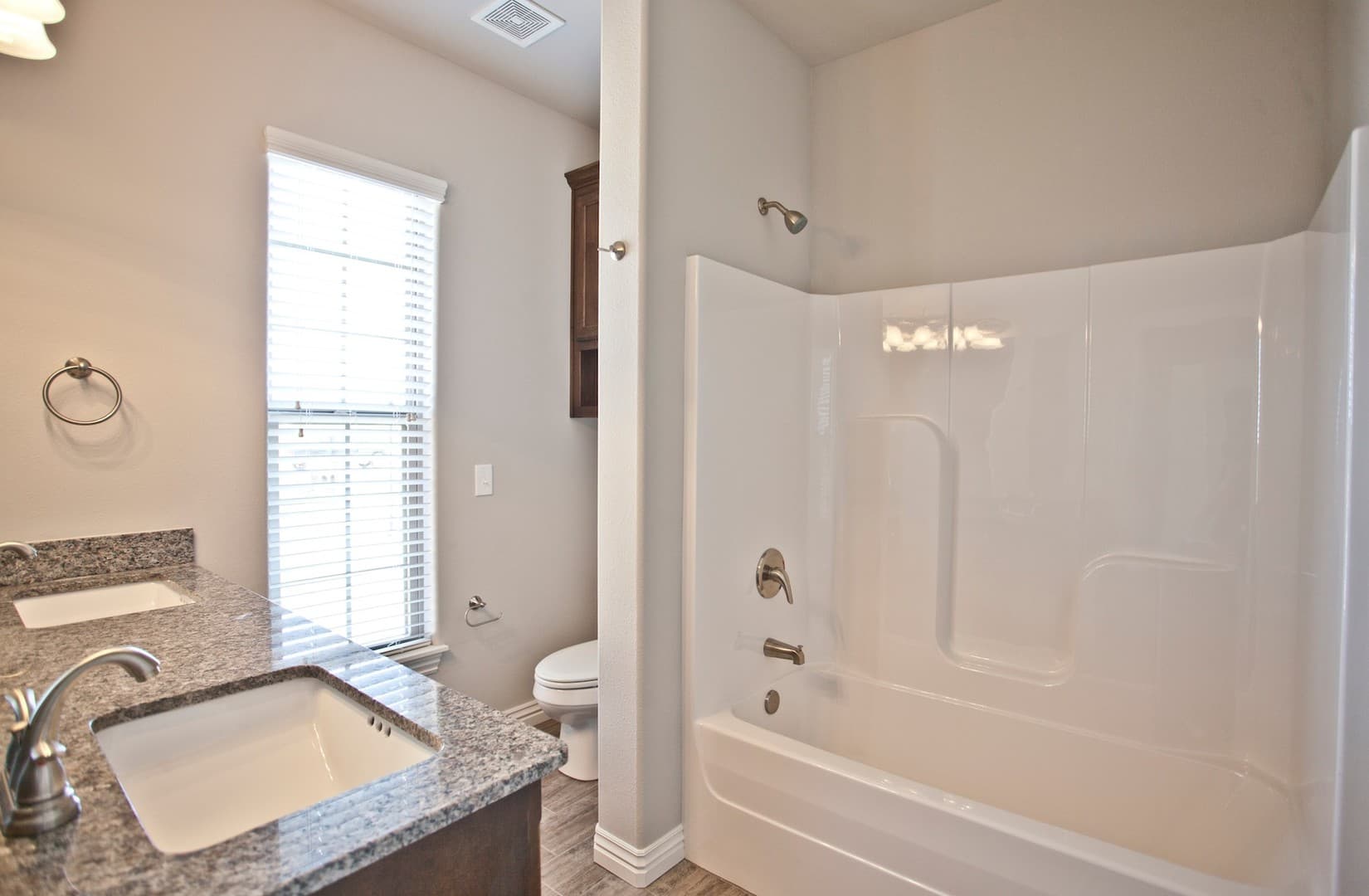 Pea Ridge House: 1003 Taylor Lane