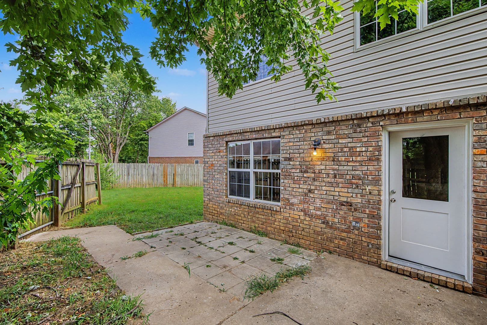 Farmington House: 179 Plover Cove