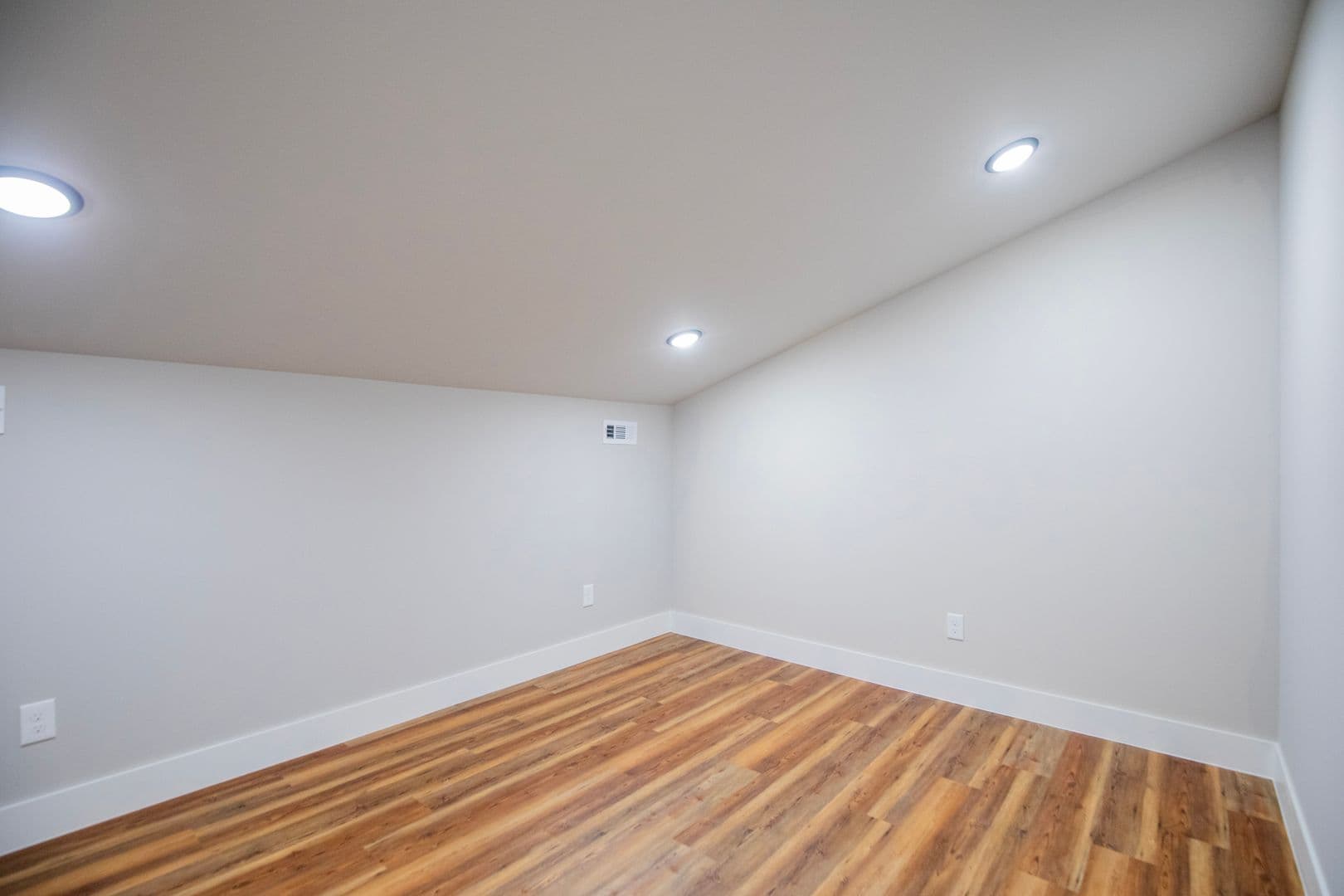 Pea Ridge House: 947 Seaborn Way