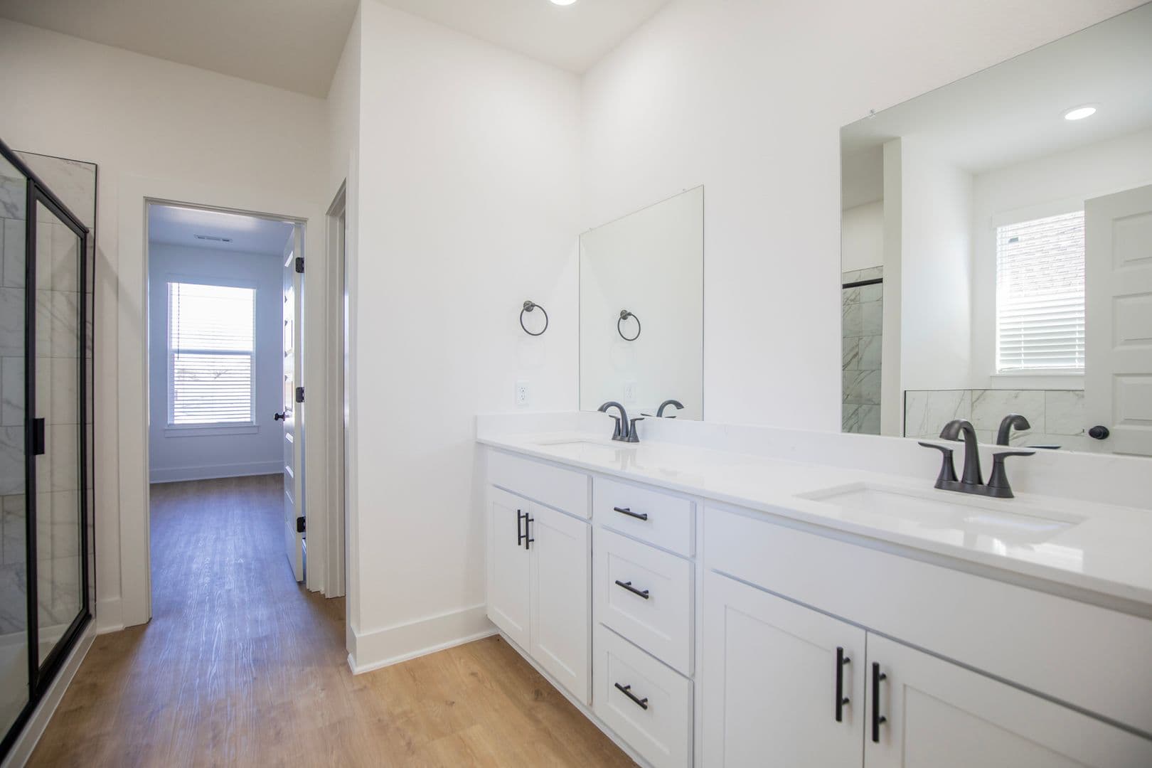 Fayetteville House: 136 S. Broyles Avenue