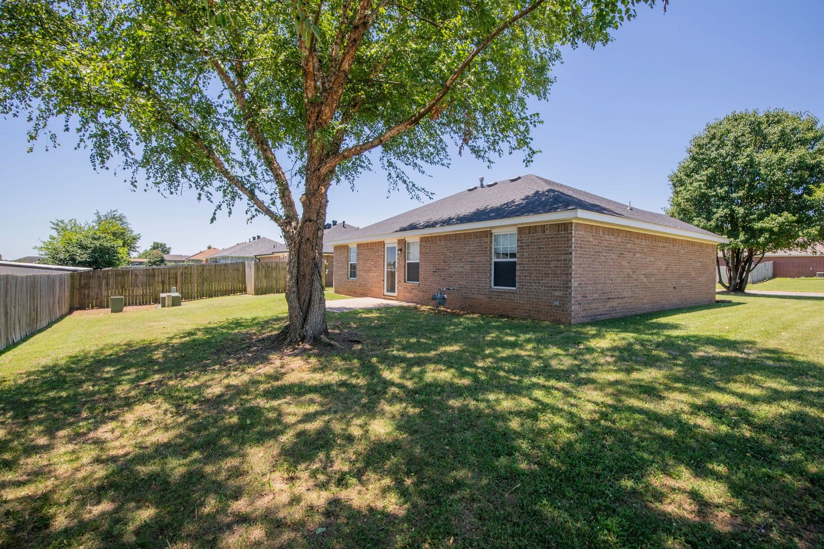 Centerton House: 610 Maplewood Drive