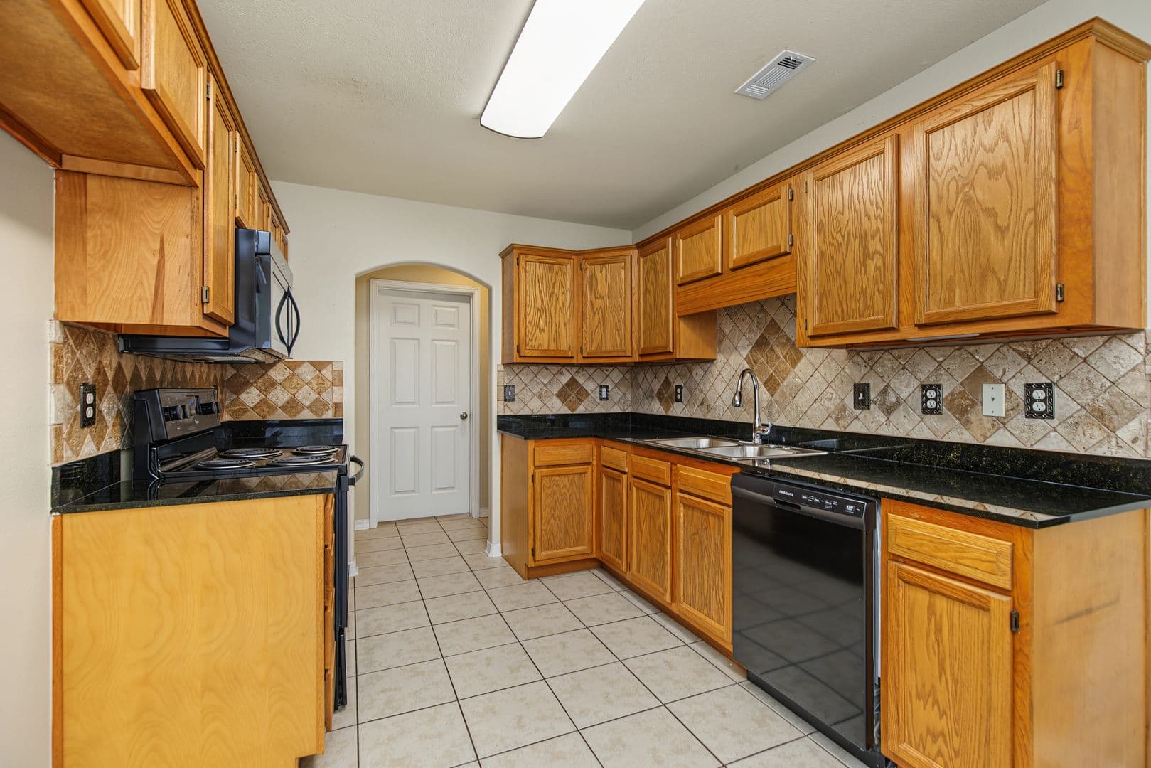 Centerton House: 350 Beasley Drive