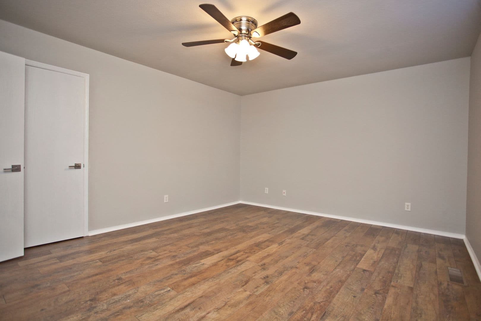 Bentonville Apartment: 506 SW C St