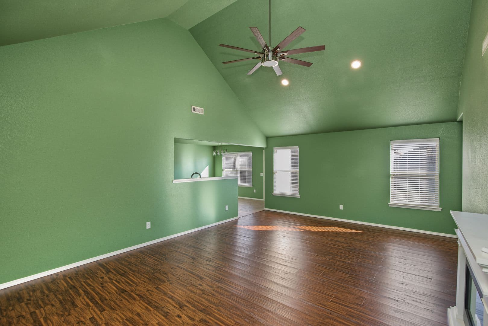 Bentonville House: 4103 SW Limestone Avenue