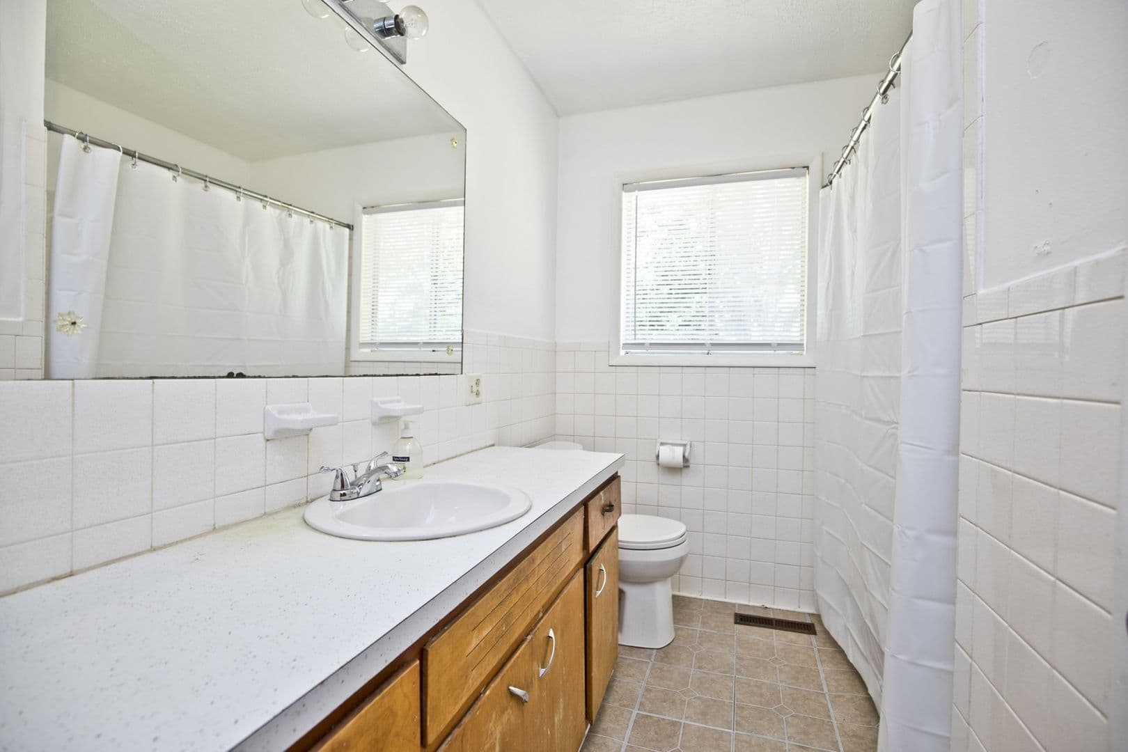 Bentonville House: 304 NW 4th Street