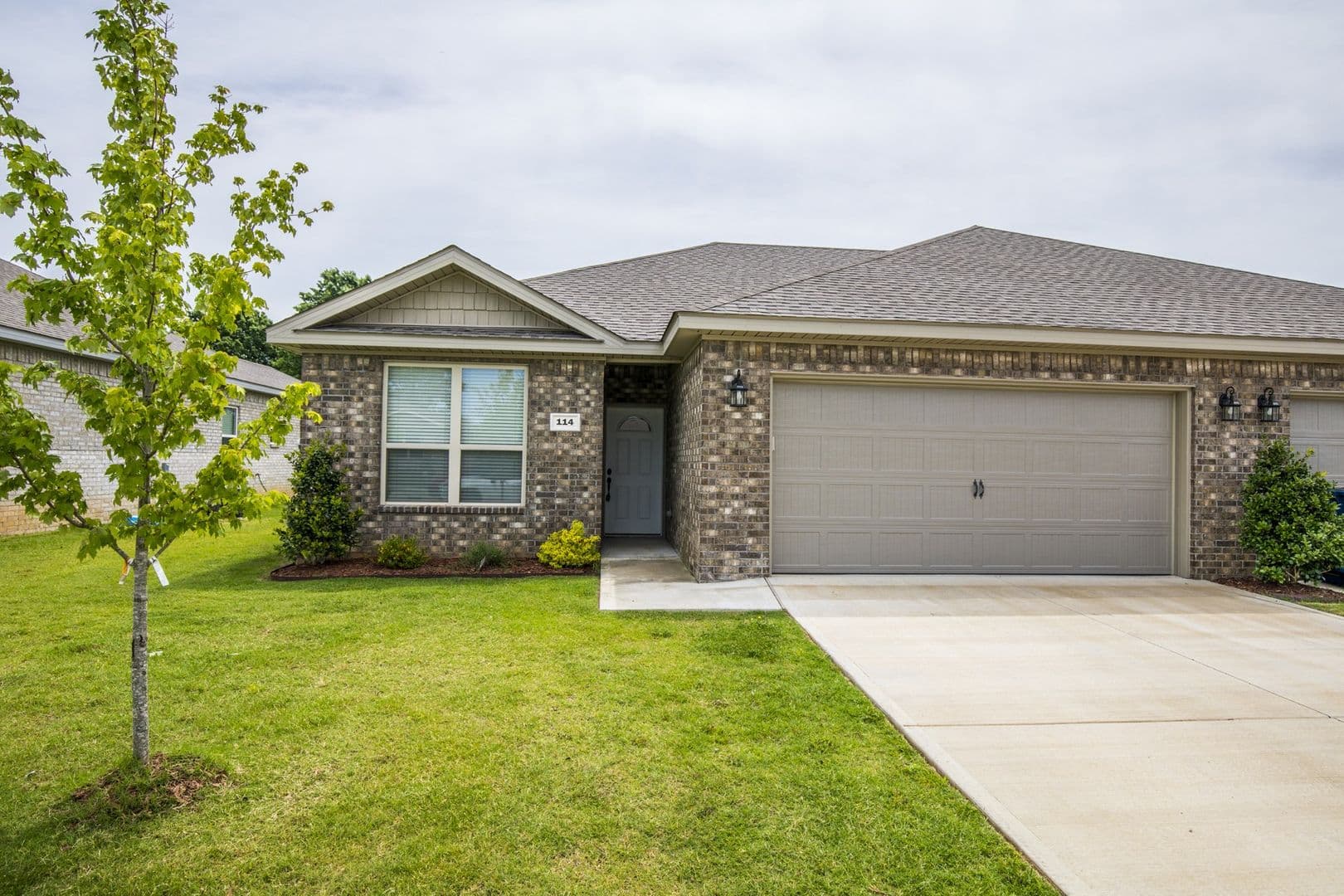 Pea Ridge House: 114 Alder Street