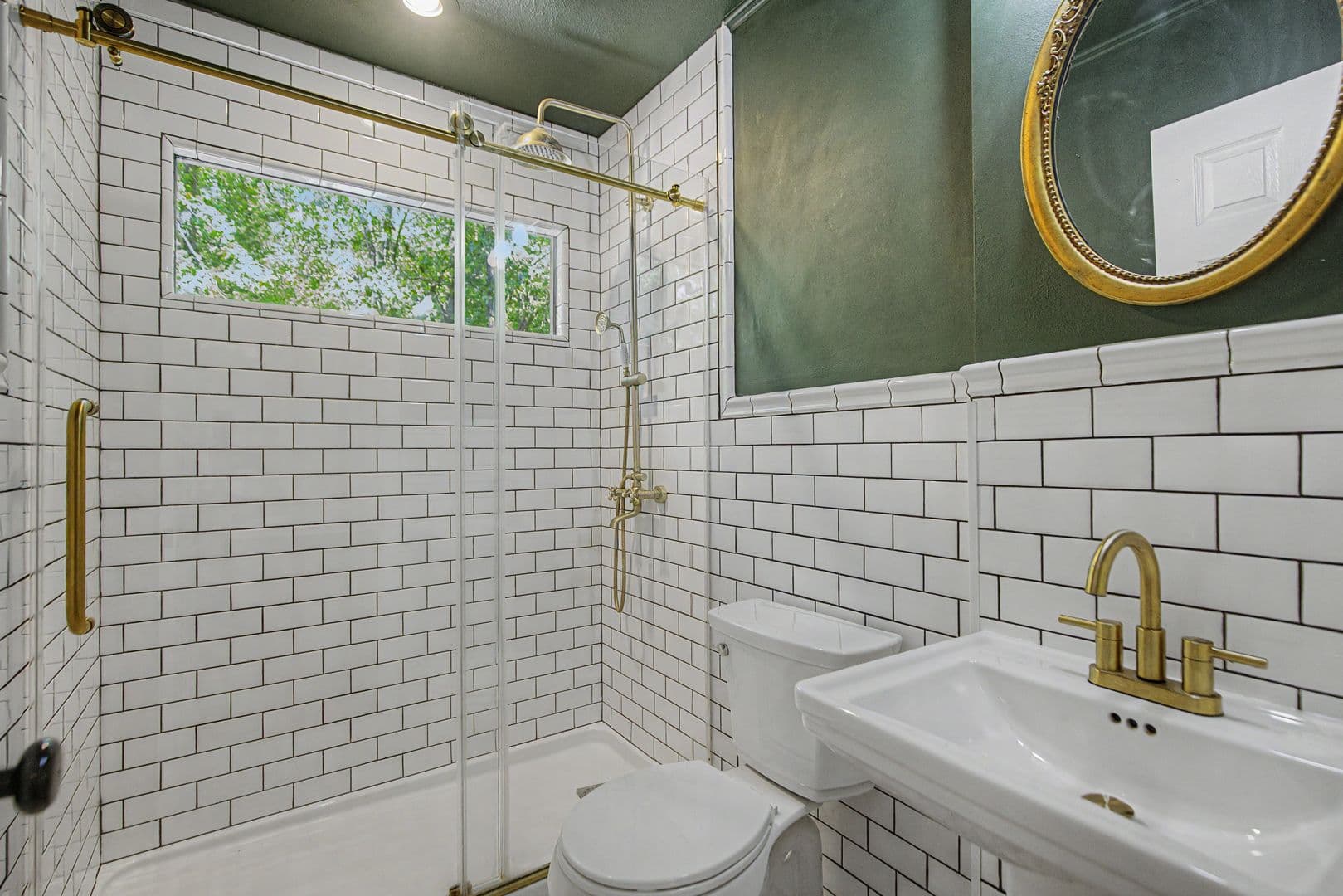 Bella Vista House: 11 Cresswell Lane