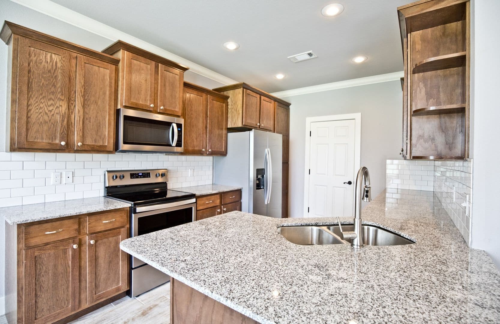 Pea Ridge House: 114 Alder Street