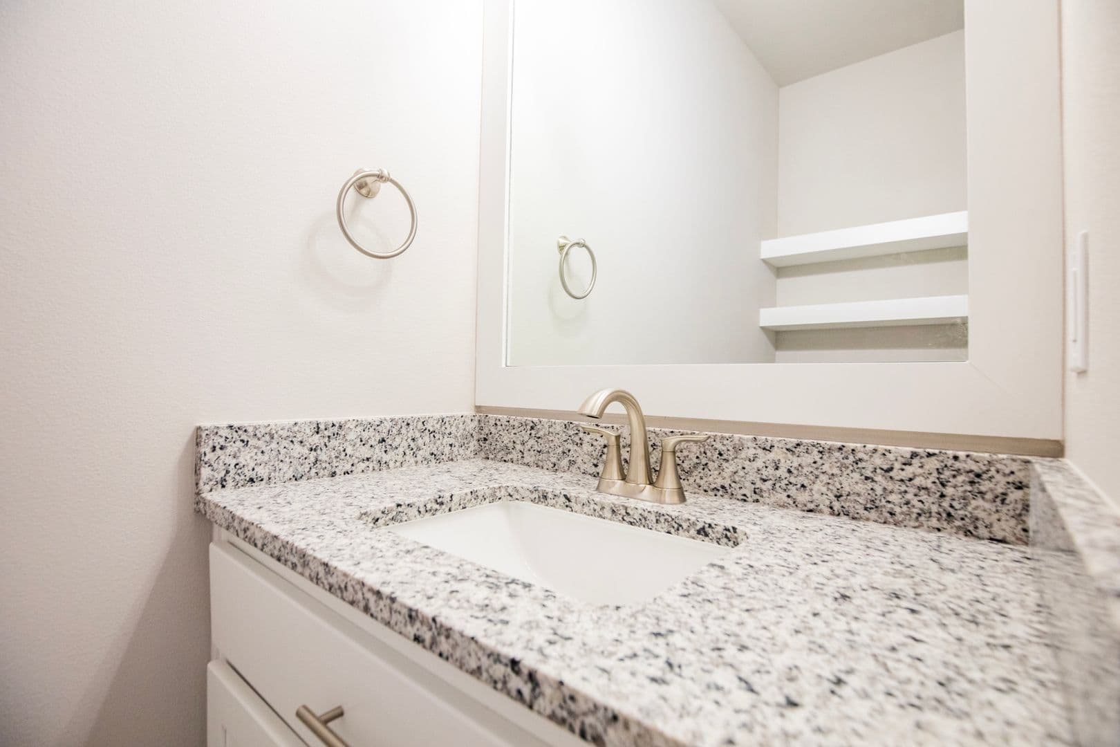 Pea Ridge House: 1036 Seaborn Way
