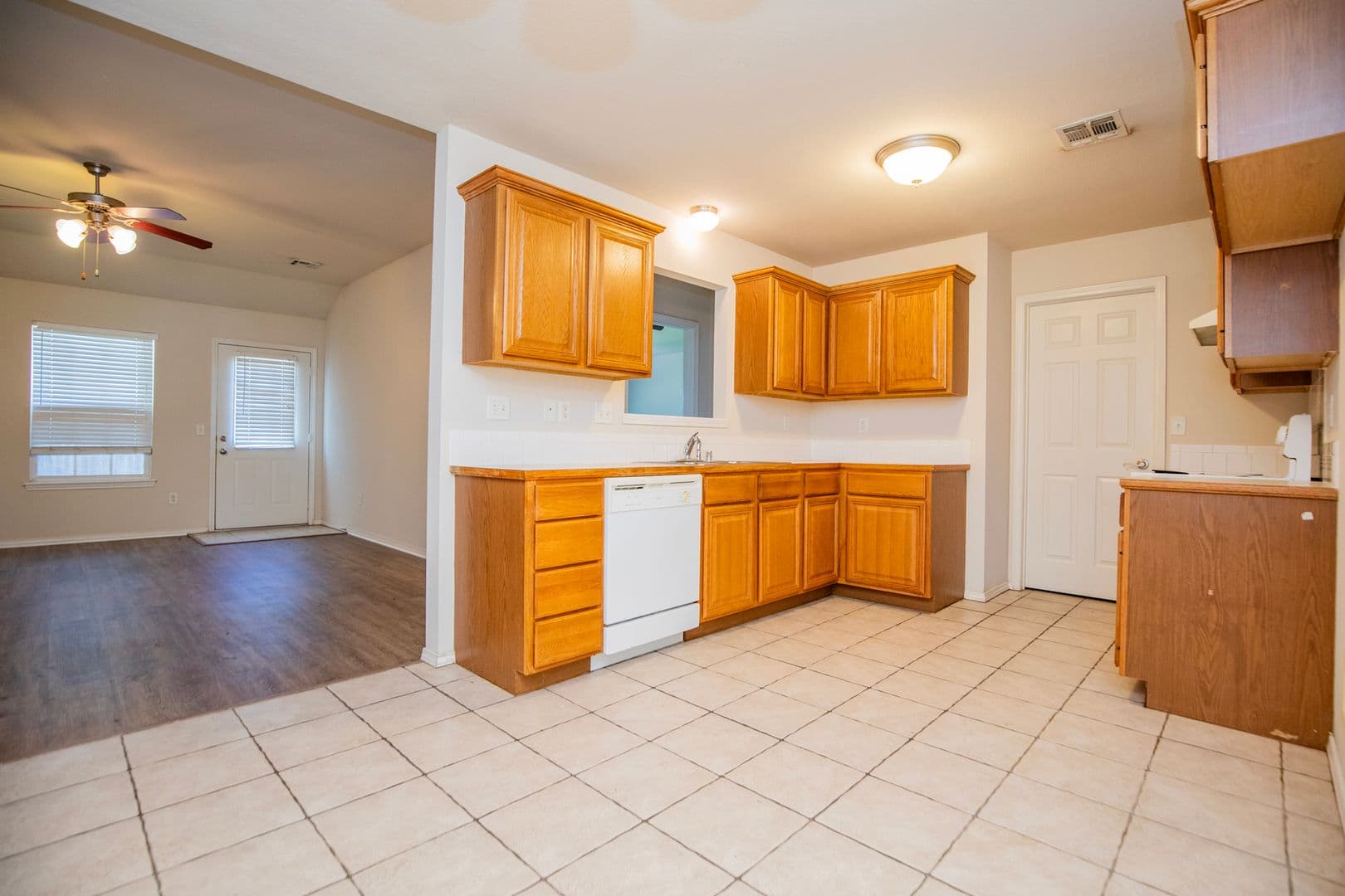 Centerton House: 610 Maplewood Drive
