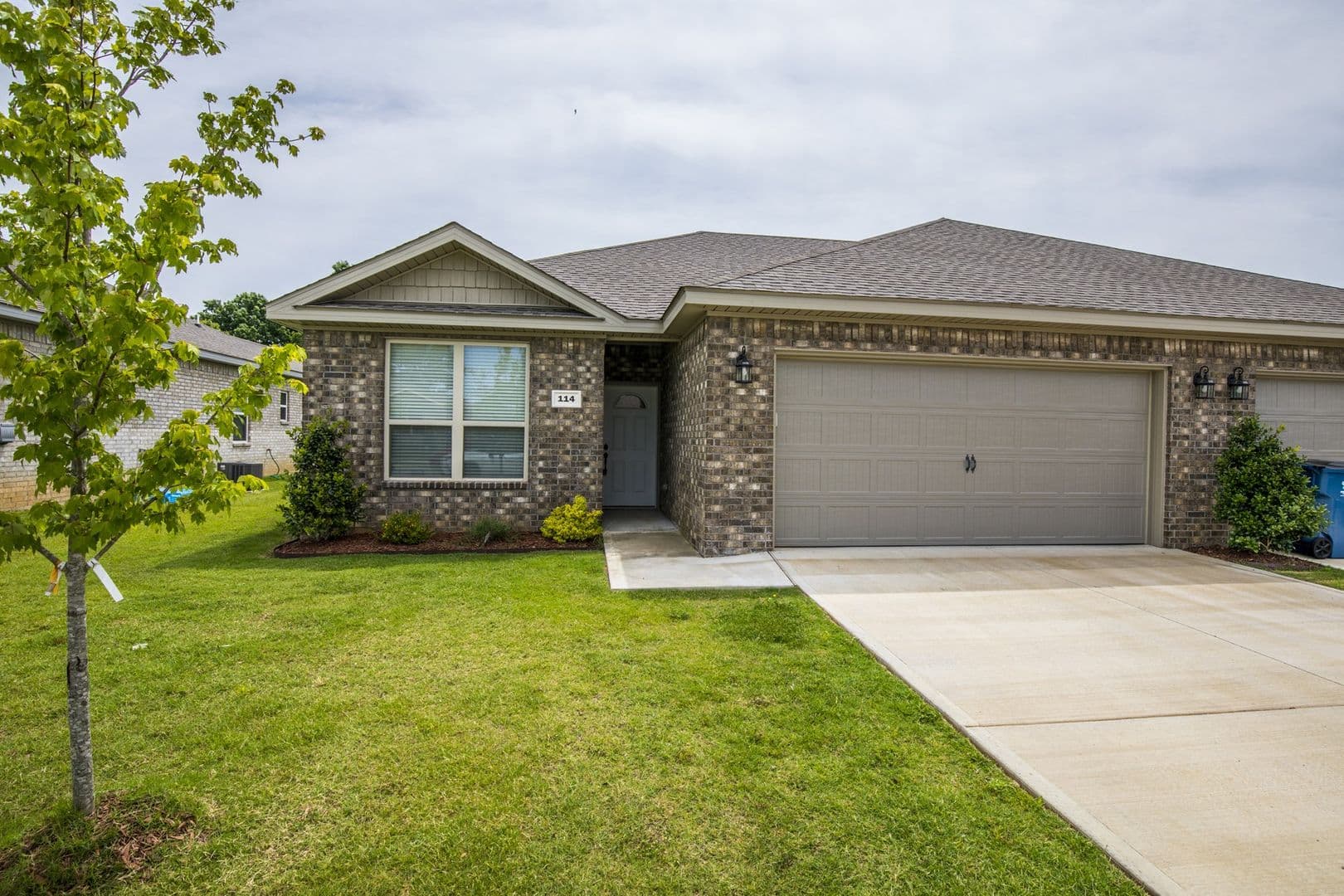 Pea Ridge House: 114 Alder Street