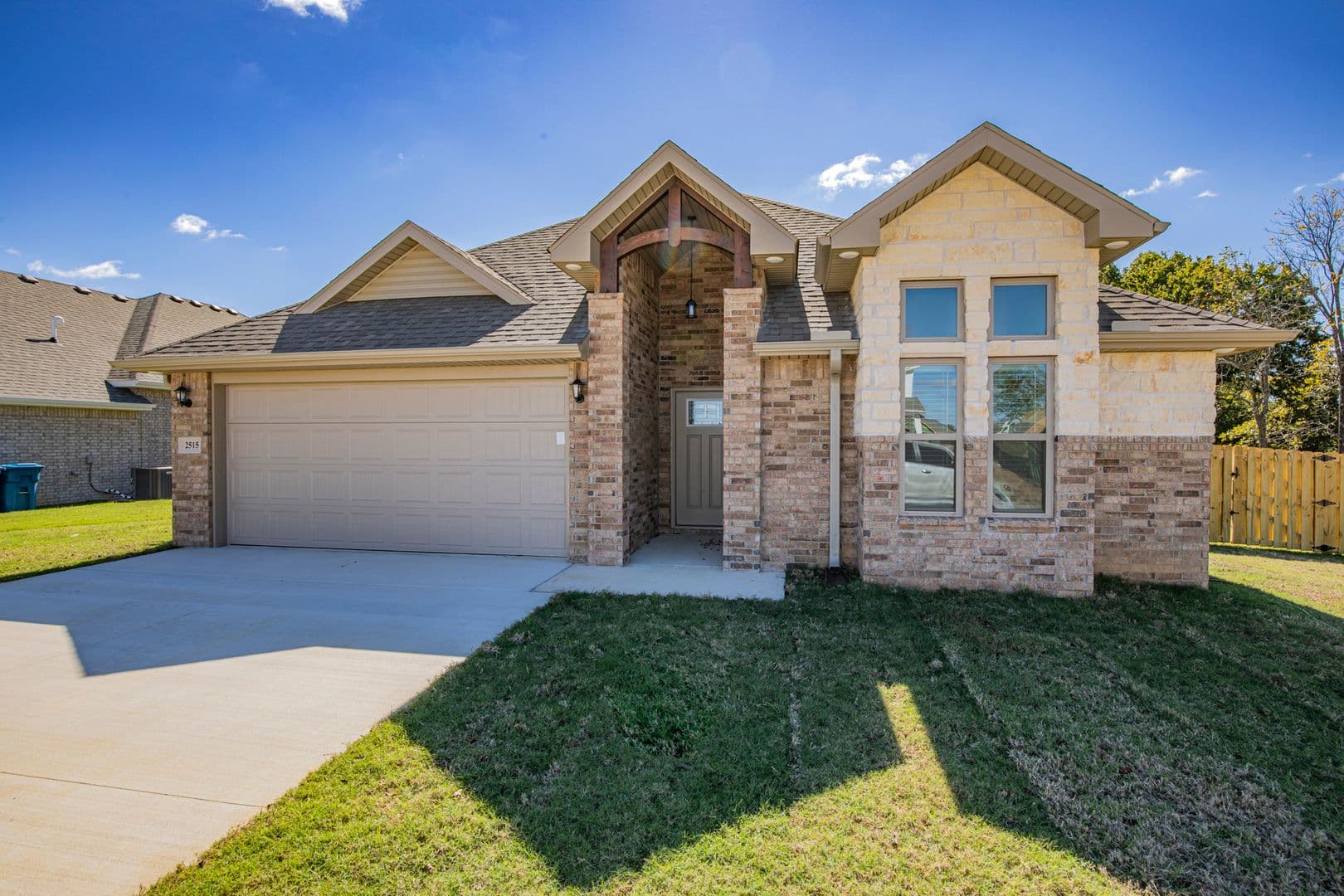 Pea Ridge House: 2515 Westbrook Loop