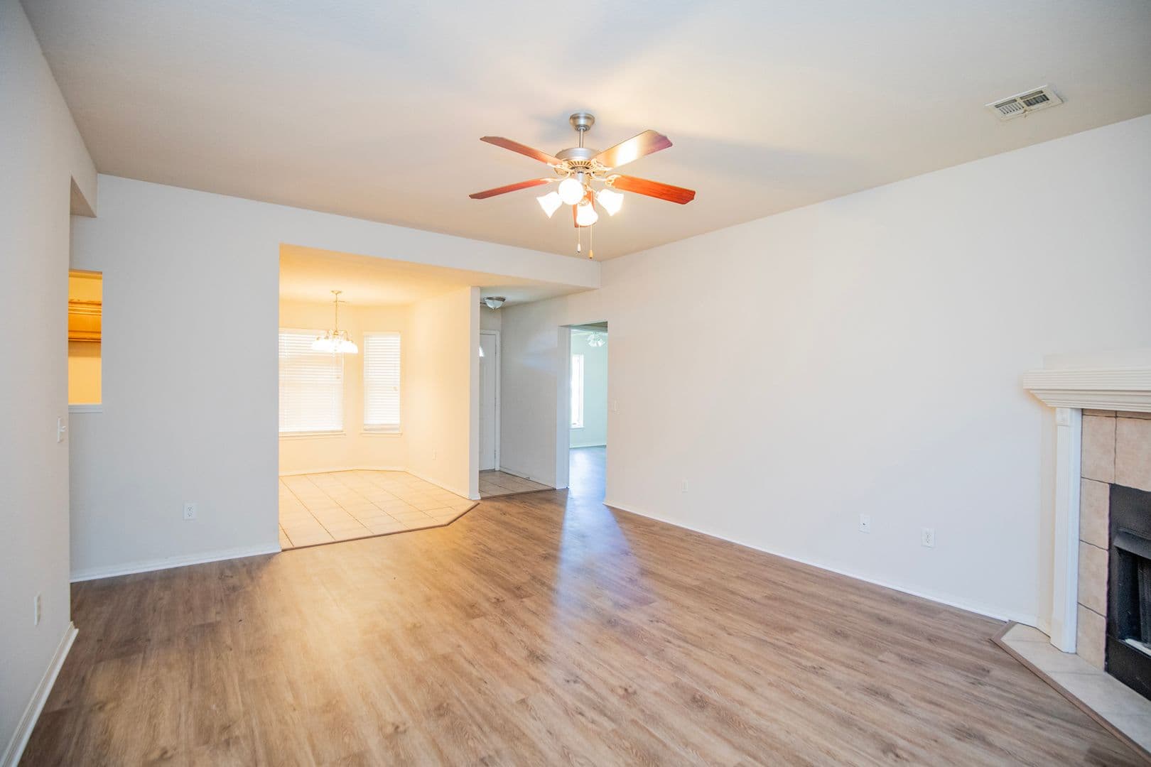Centerton House: 610 Maplewood Drive