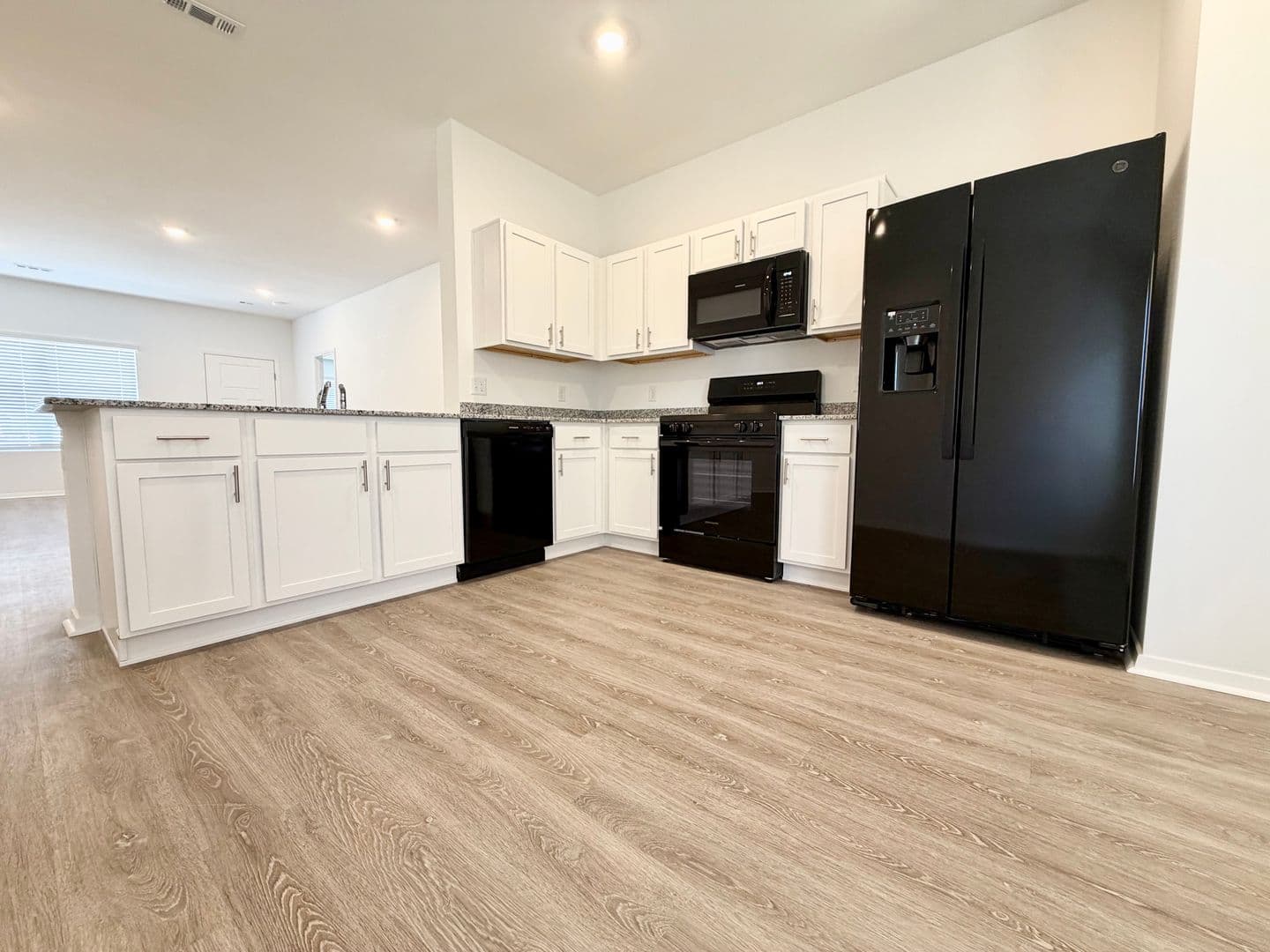 Siloam Springs House: 3705 N. Carmine Drive