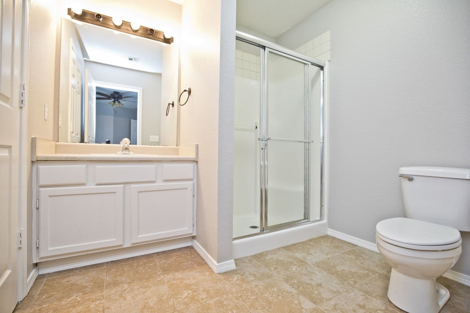 Bentonville House: 908 SW Terry Lane