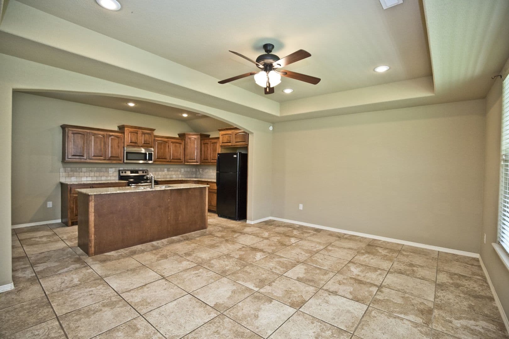 Bentonville House: 910 SW Crownview Street