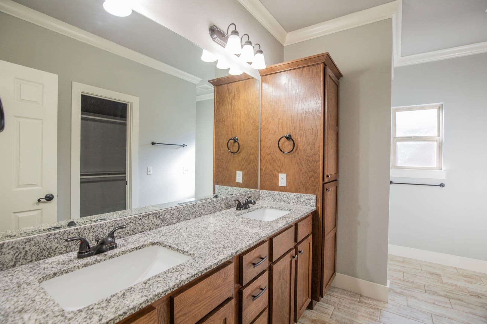 Pea Ridge House: 116 Alder Street