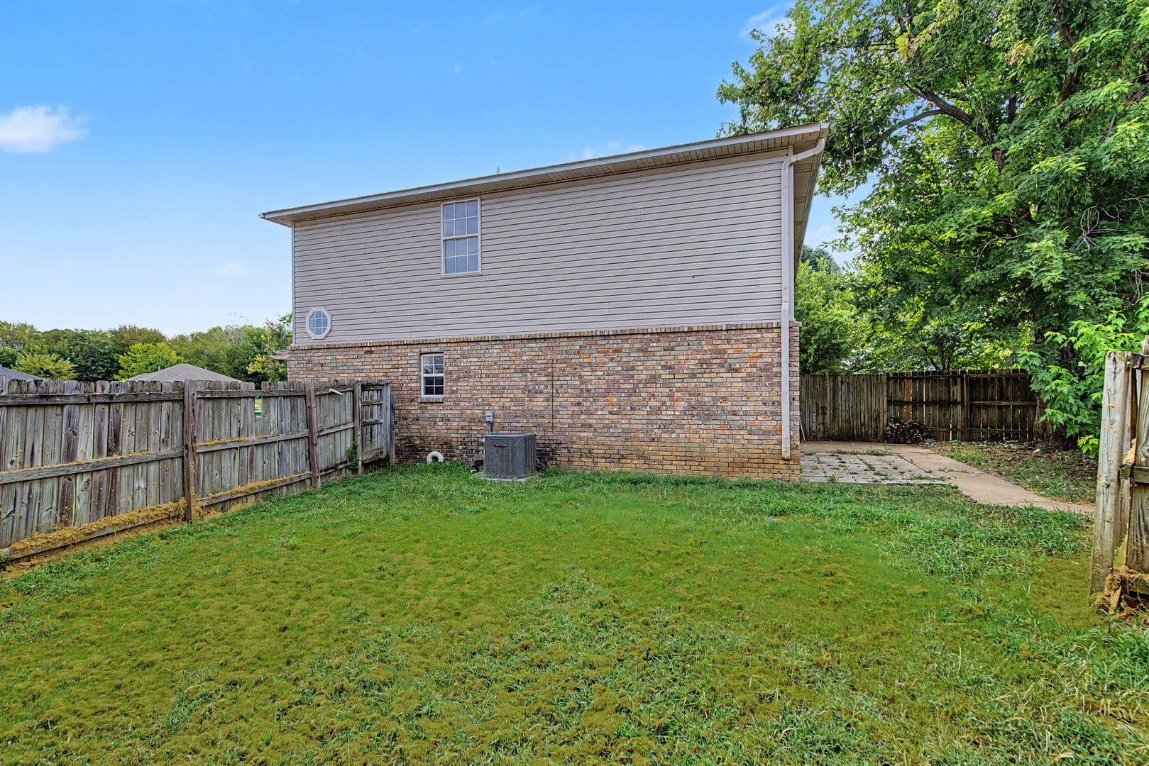 Farmington House: 179 Plover Cove