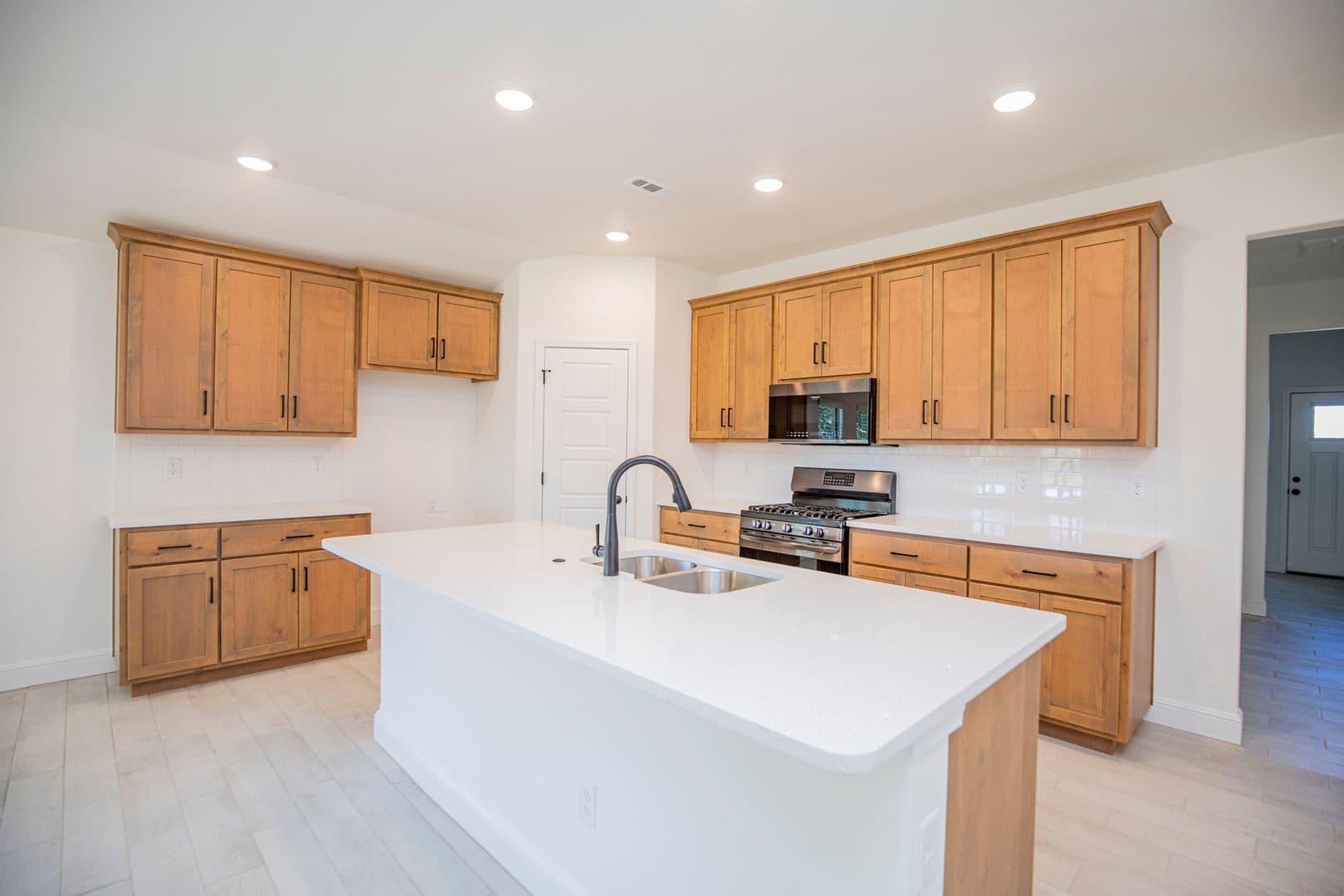 Pea Ridge House: 2515 Westbrook Loop
