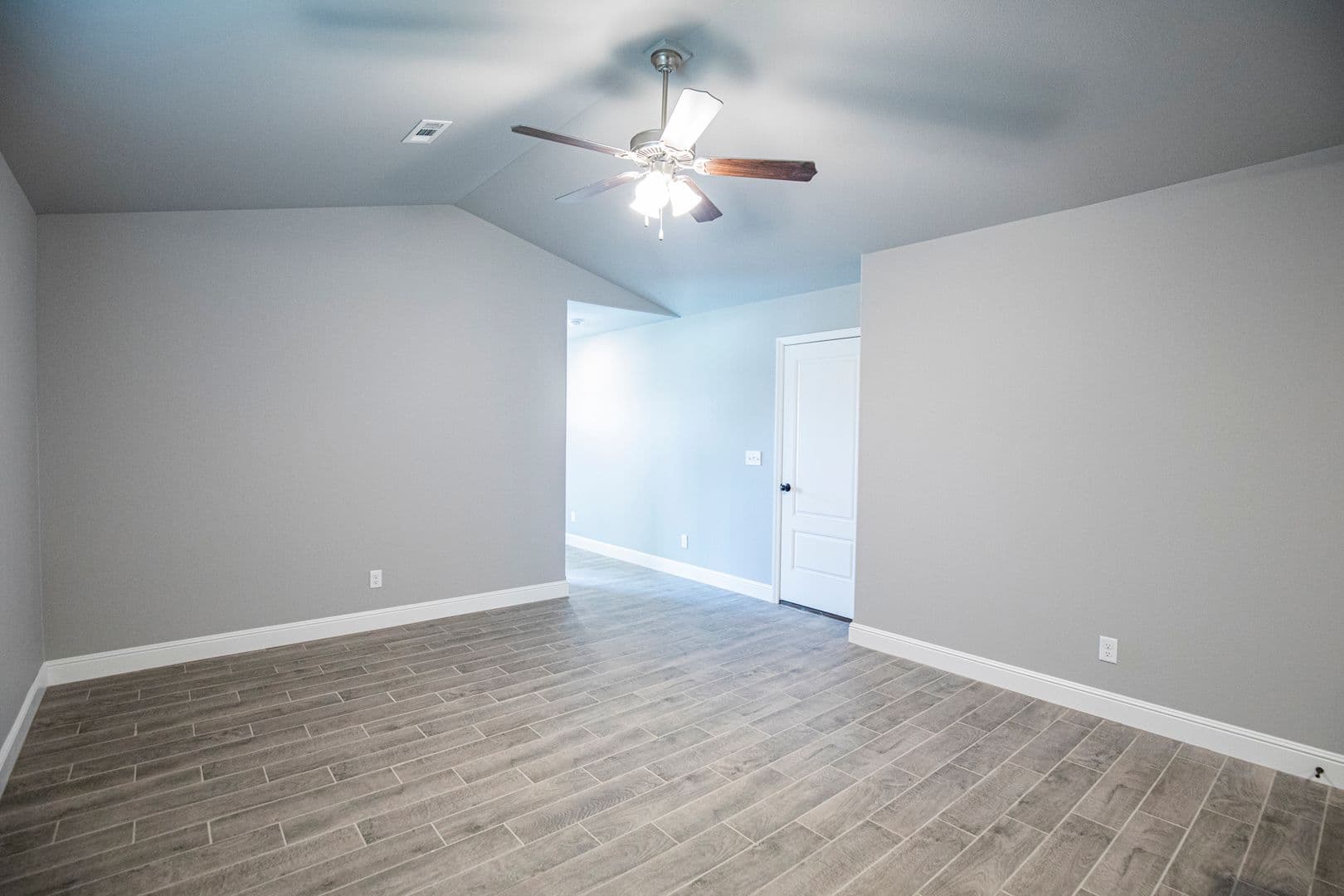 Pea Ridge House: 525 Fox  Circle