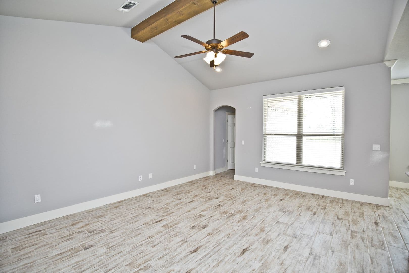 Pea Ridge House: 114 Alder Street