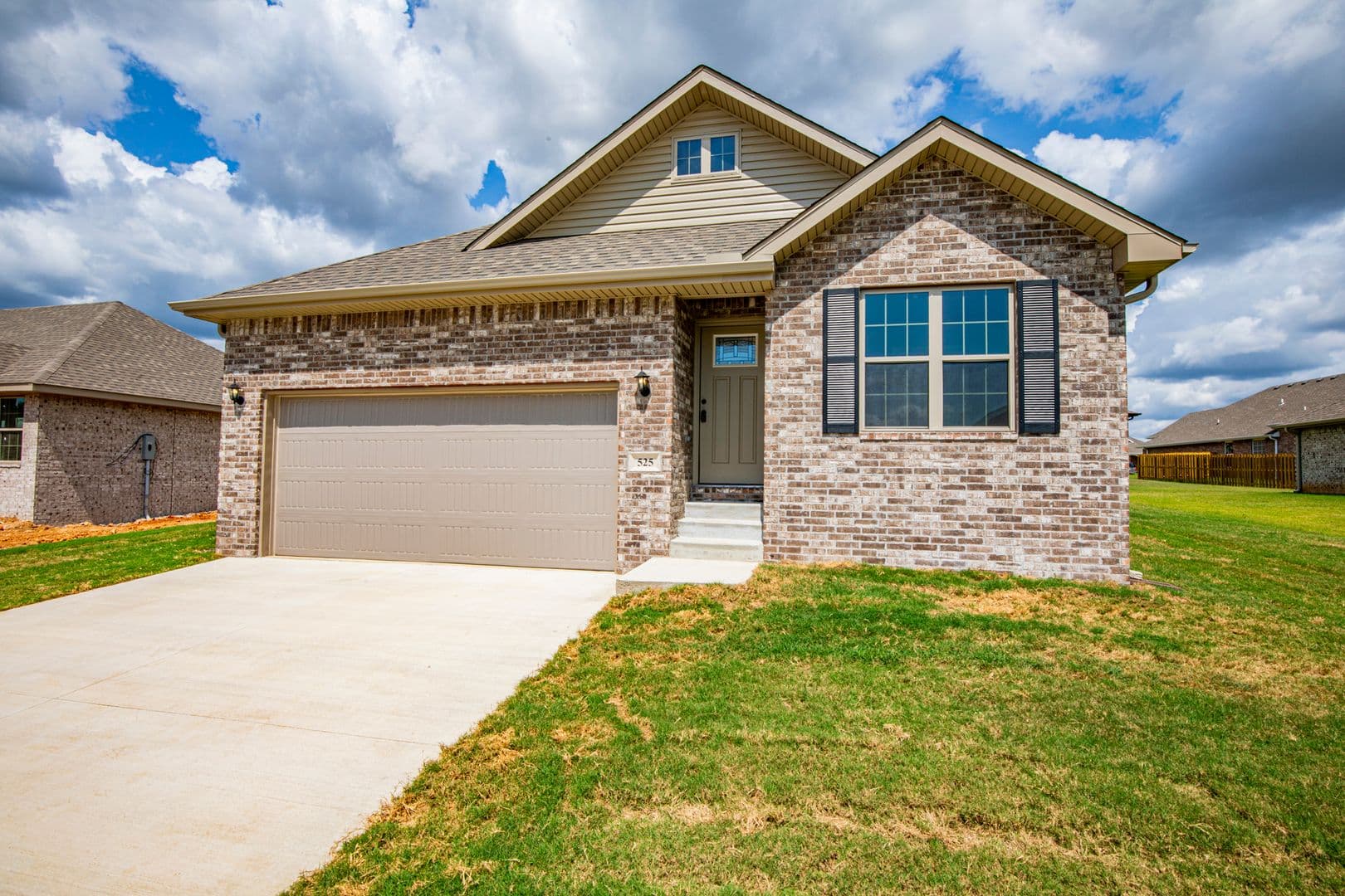 Pea Ridge House: 525 Fox  Circle