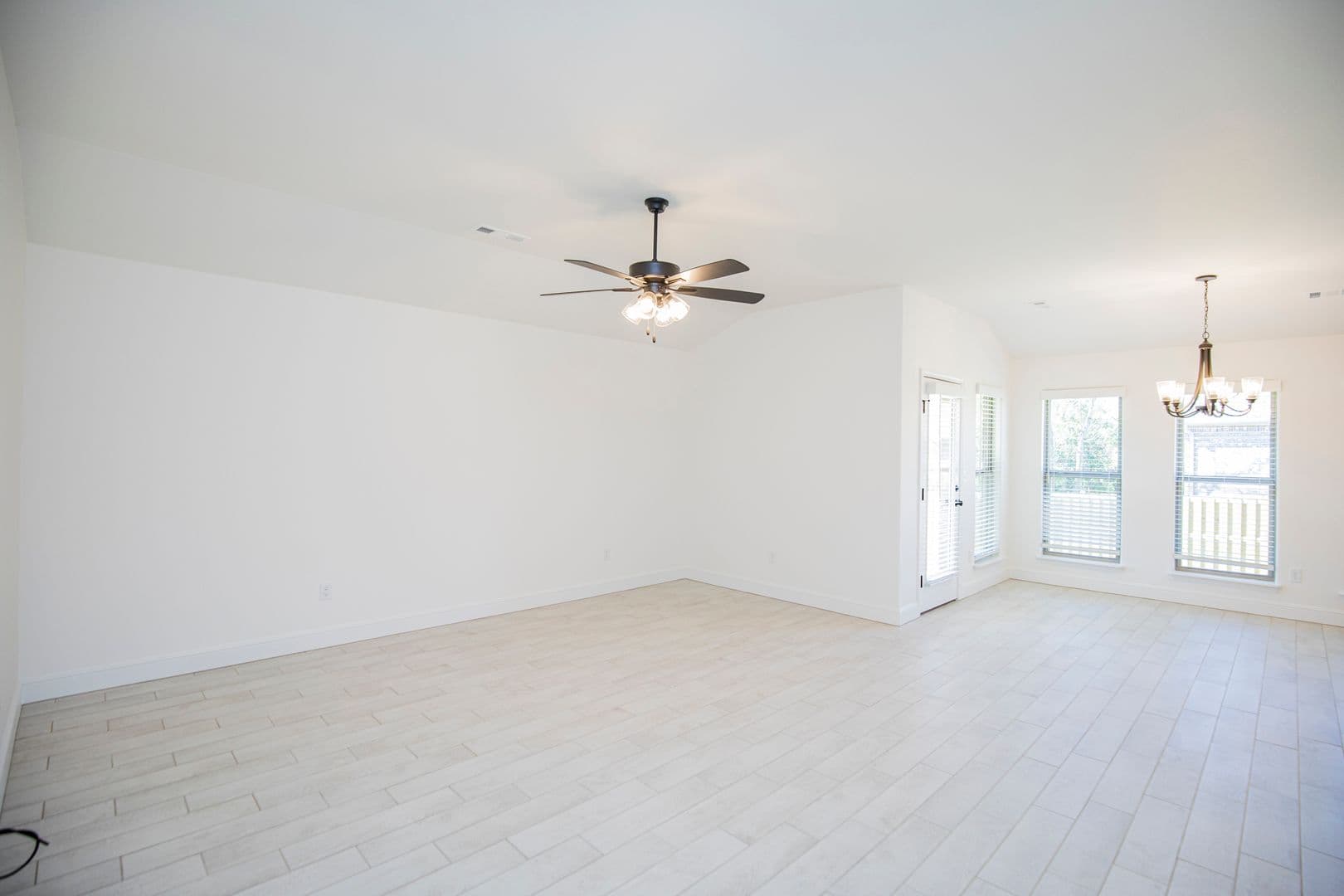 Pea Ridge House: 2515 Westbrook Loop