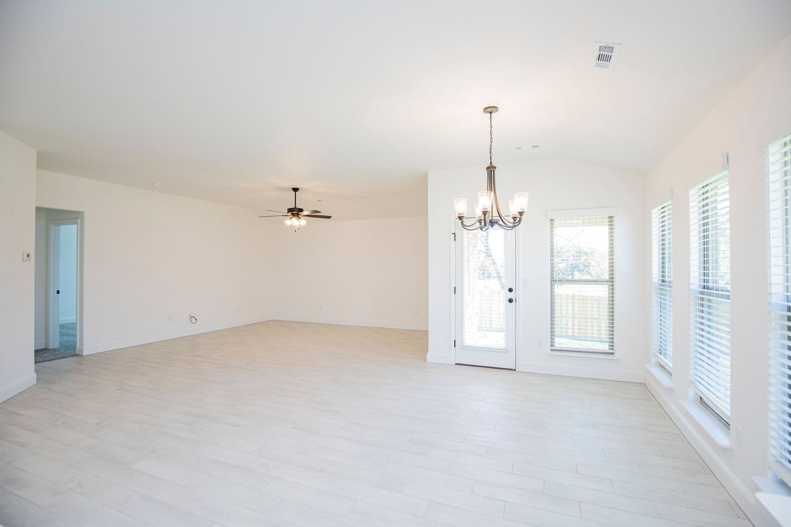 Pea Ridge House: 2515 Westbrook Loop