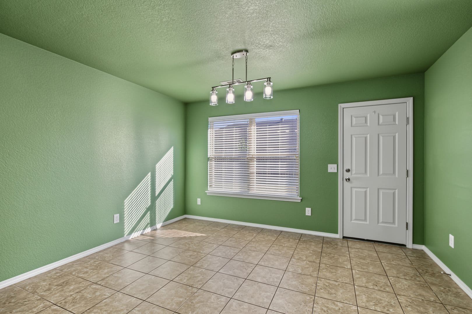 Bentonville House: 4103 SW Limestone Avenue