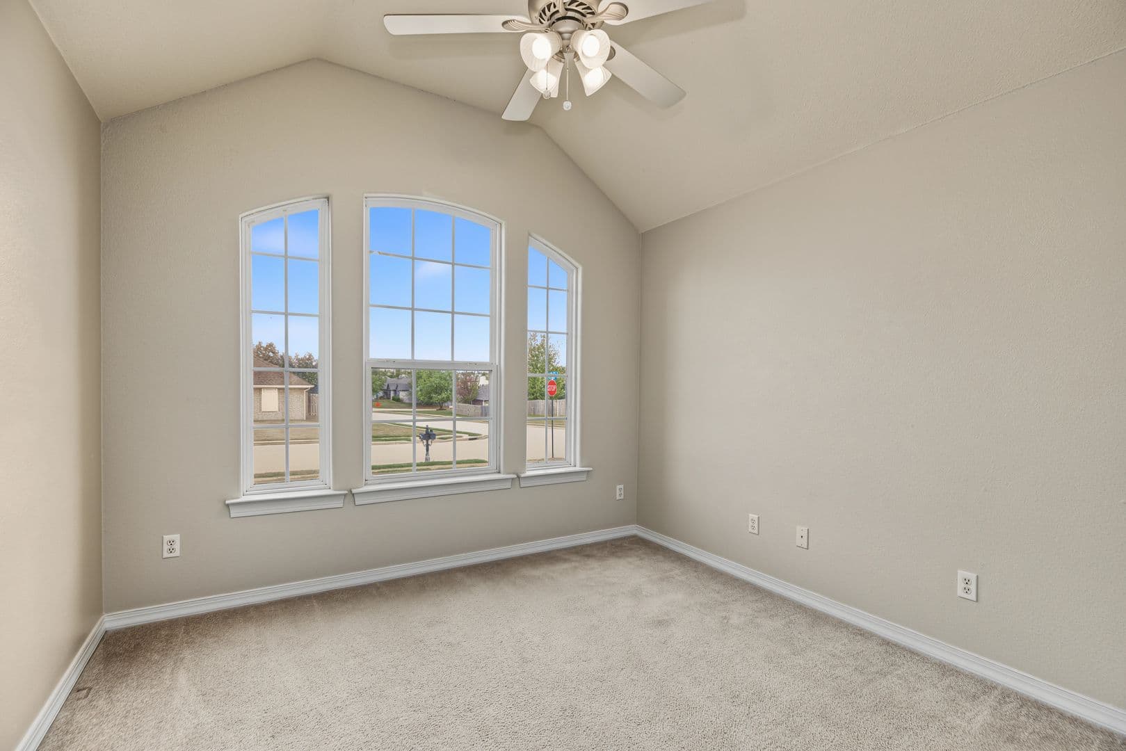 Centerton House: 350 Beasley Drive
