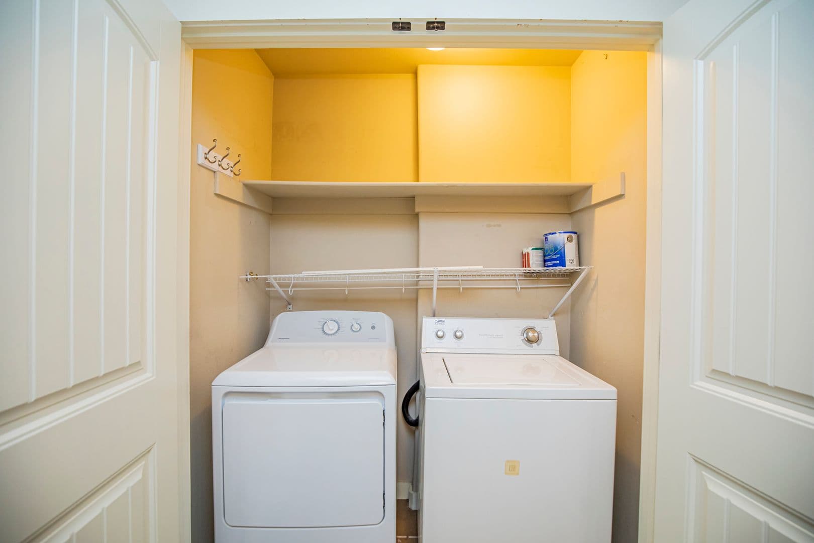 Springdale House: 2011 Karrington Ridge Unit E