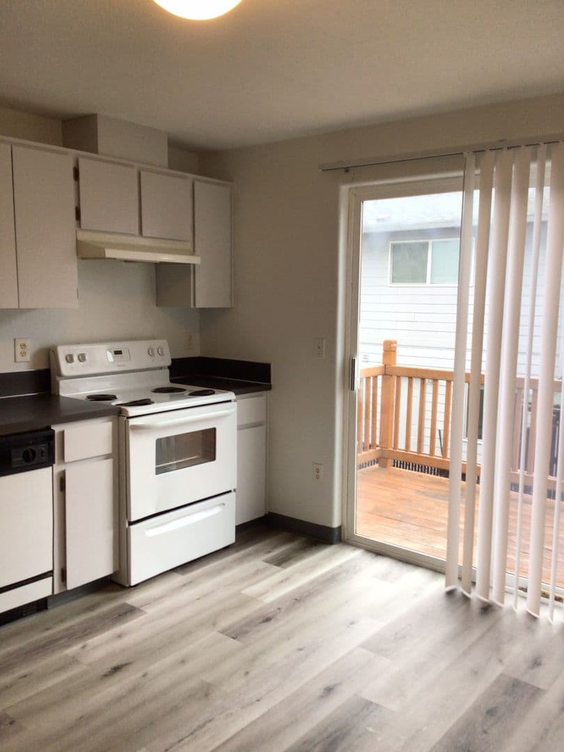 Washougal Townhome: 3108 H Street #3