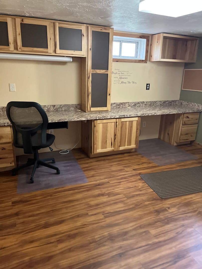 Colbert Apartment: 17704 N Hilltop Rd